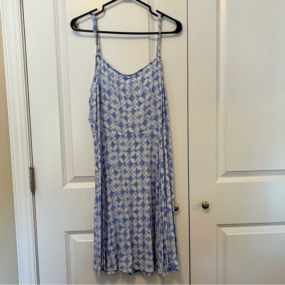 GAP Blue and White Patterned Mini Dress